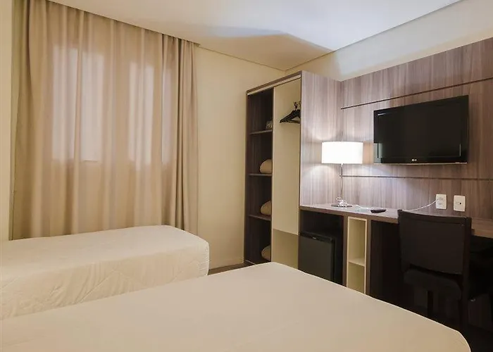 Umbu - Centro Historico - Prox Aeroporto Hotel 3*